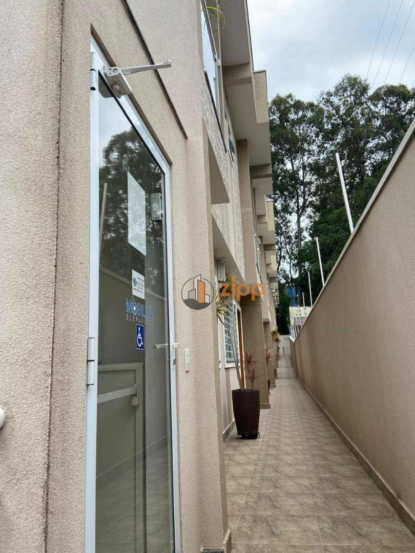 Sobrado à venda com 2 quartos, 60m² - Foto 4