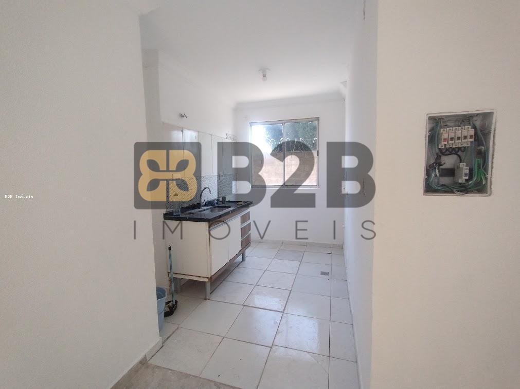 Apartamento à venda com 2 quartos, 45m² - Foto 4