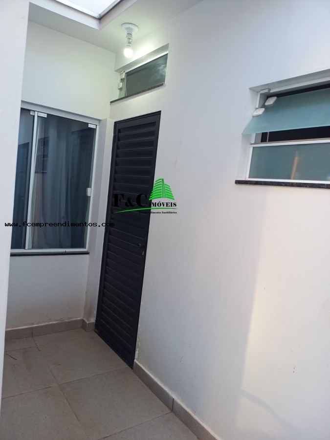 Casa à venda com 2 quartos, 140m² - Foto 5