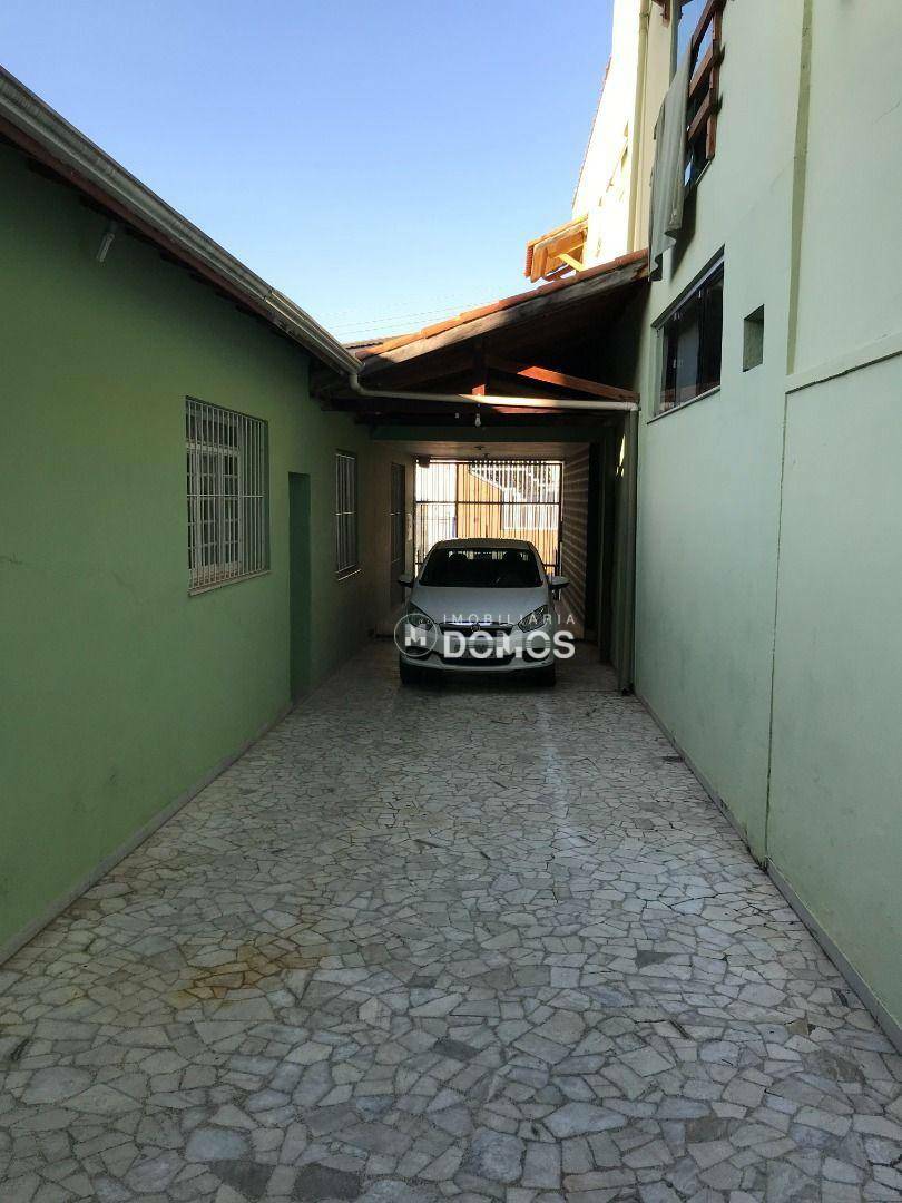 Casa à venda com 4 quartos, 250m² - Foto 30