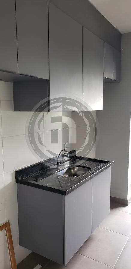 Apartamento à venda com 3 quartos, 82m² - Foto 3