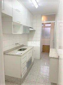 Apartamento à venda com 2 quartos, 55m² - Foto 2