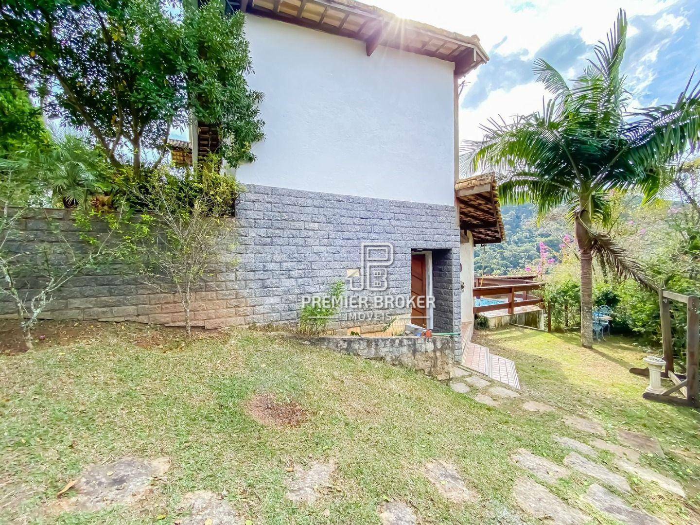 Casa de Condomínio à venda com 3 quartos, 300m² - Foto 35