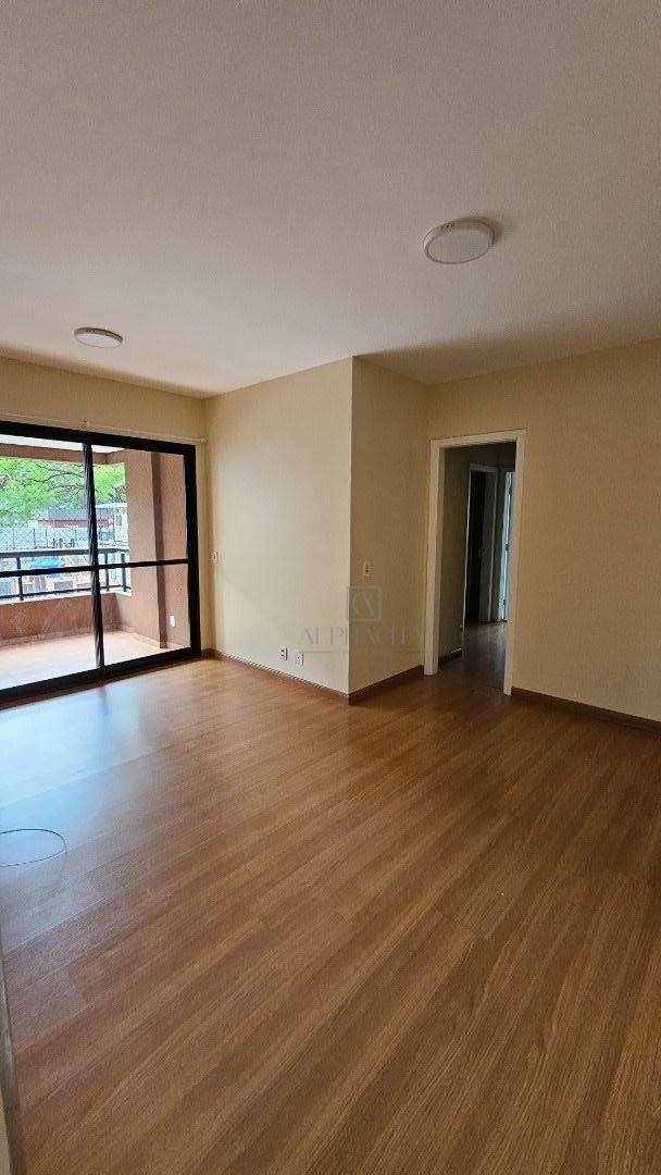 Apartamento para alugar com 3 quartos, 80m² - Foto 2