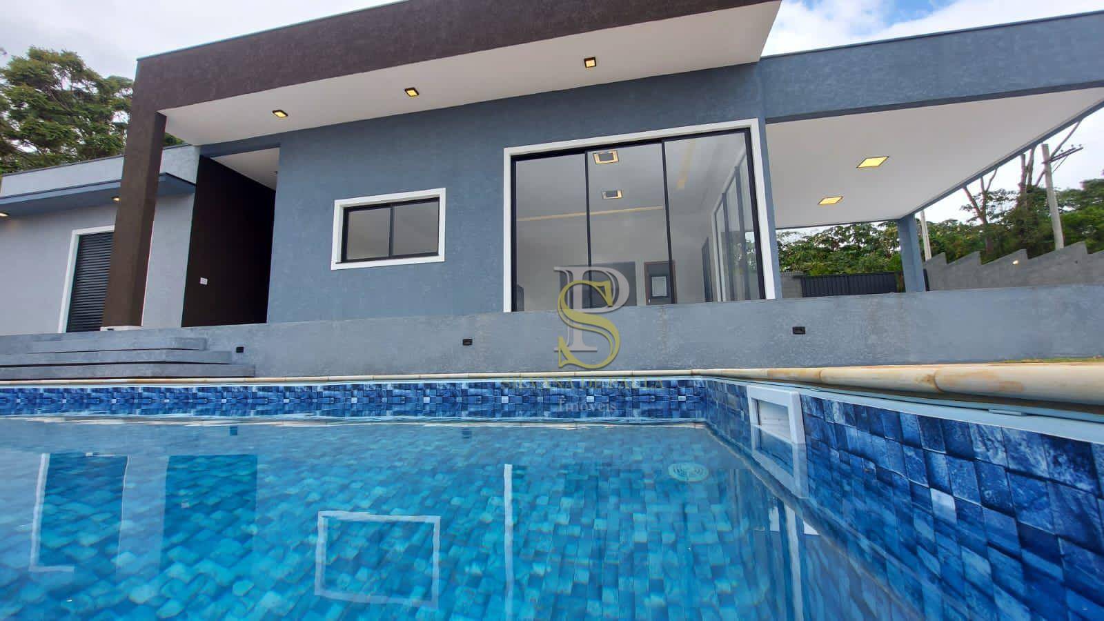 Casa à venda com 3 quartos, 275m² - Foto 2