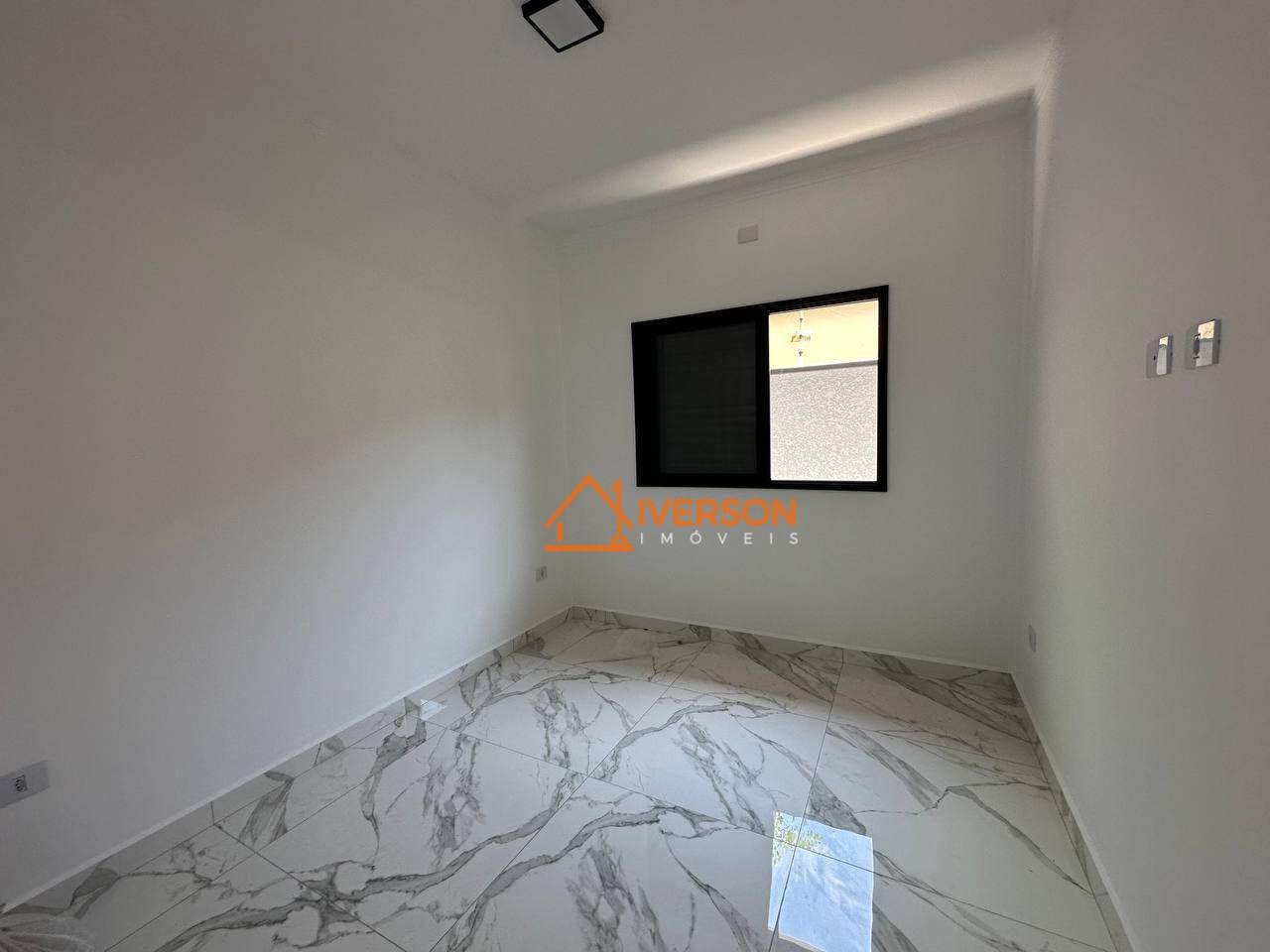 Casa à venda com 3 quartos, 110m² - Foto 12