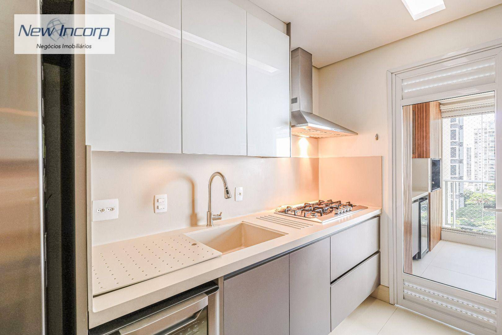 Apartamento à venda com 3 quartos, 135m² - Foto 18