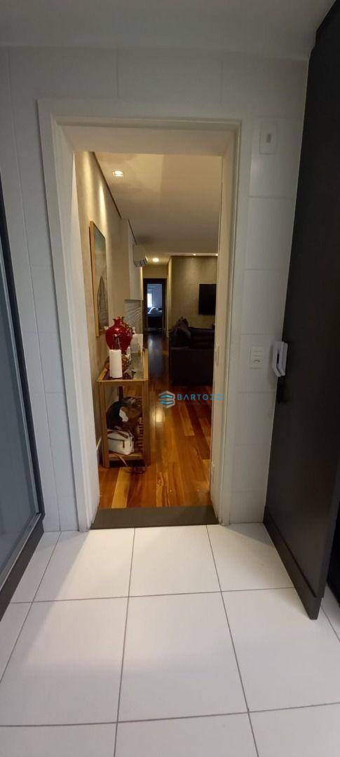 Apartamento à venda com 4 quartos, 179m² - Foto 19