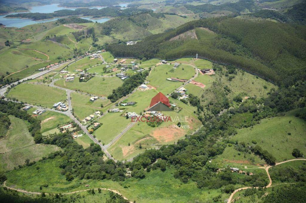 Casa de Condomínio à venda com 4 quartos, 210m² - Foto 63