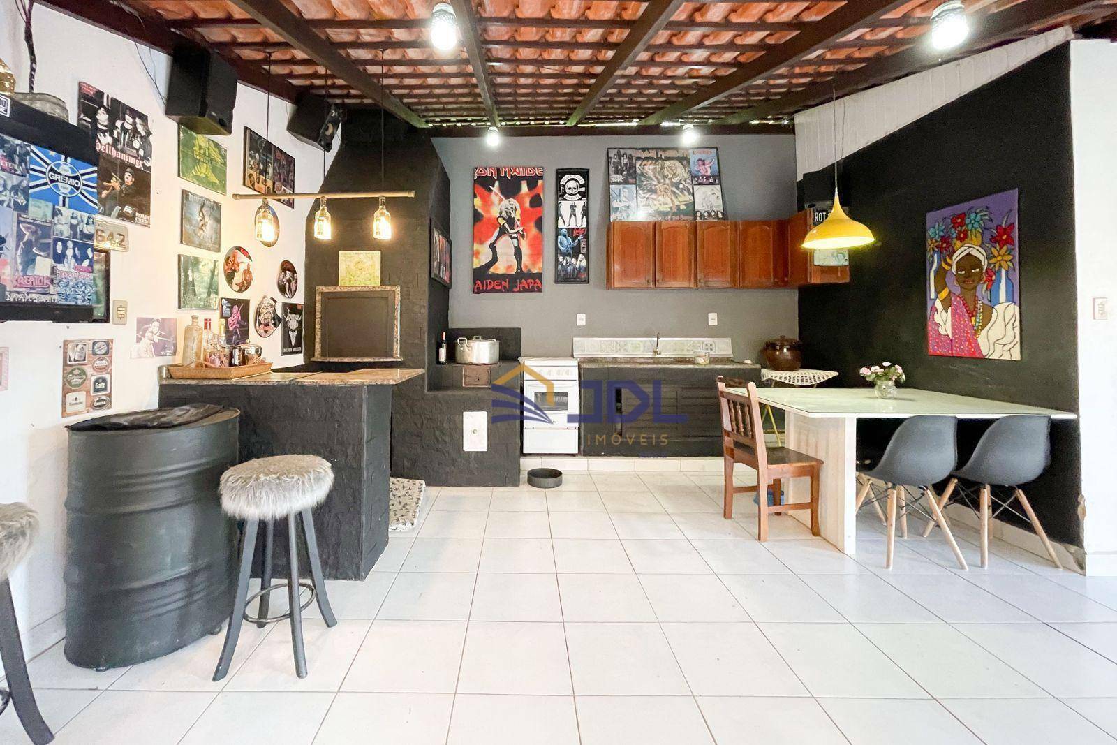 Casa à venda com 3 quartos, 92m² - Foto 5