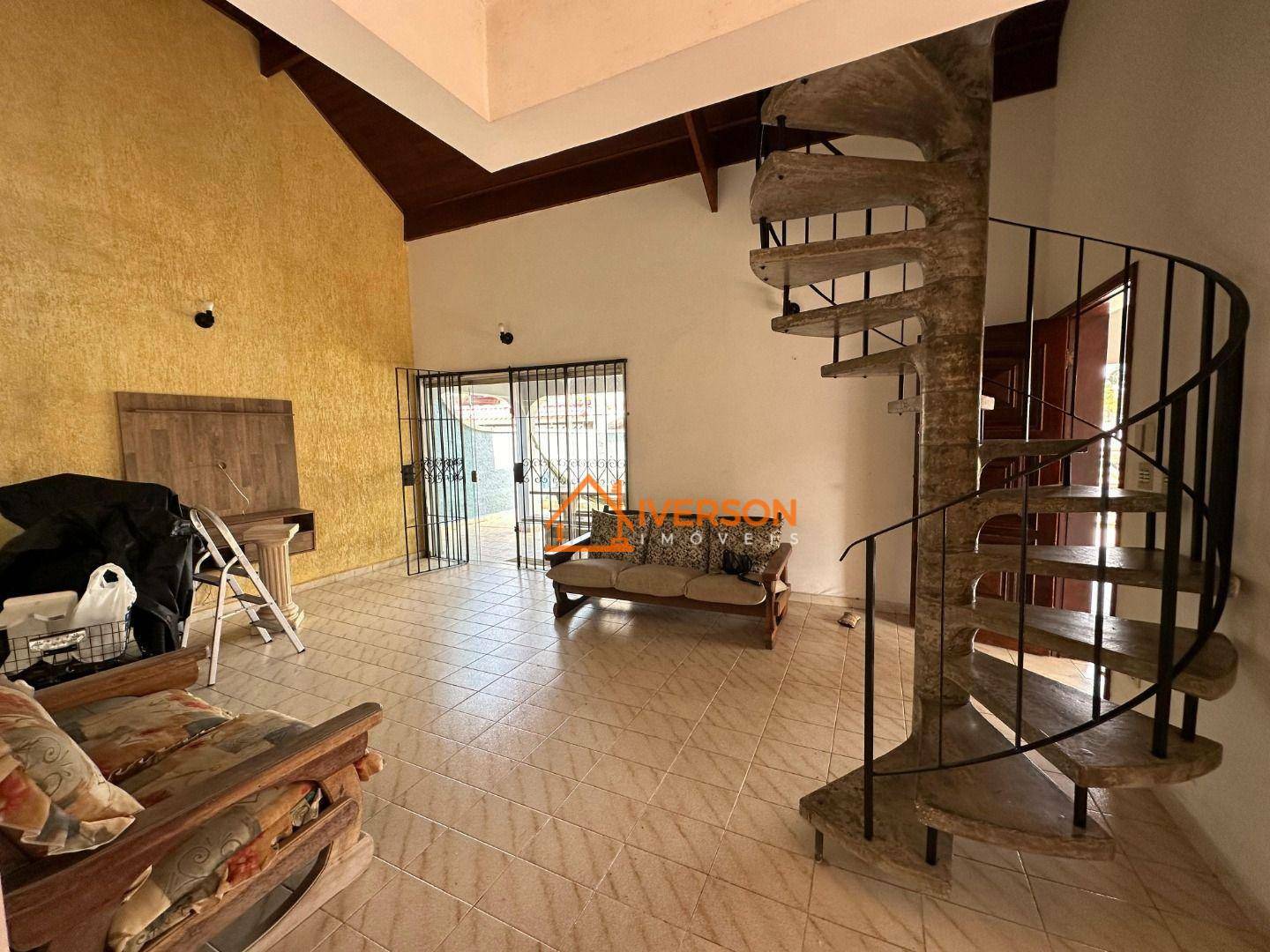 Casa à venda com 4 quartos, 189m² - Foto 3