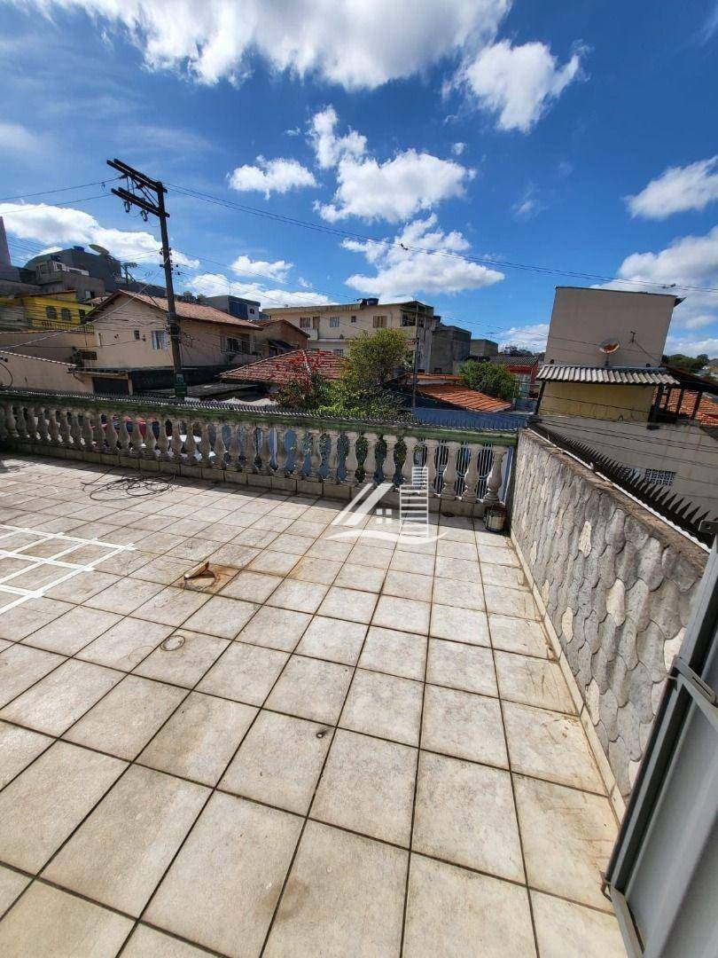 Sobrado à venda com 3 quartos, 203m² - Foto 24