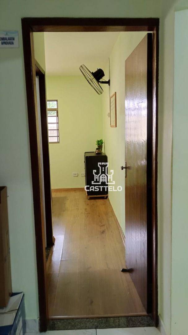 Casa à venda com 2 quartos, 80m² - Foto 8