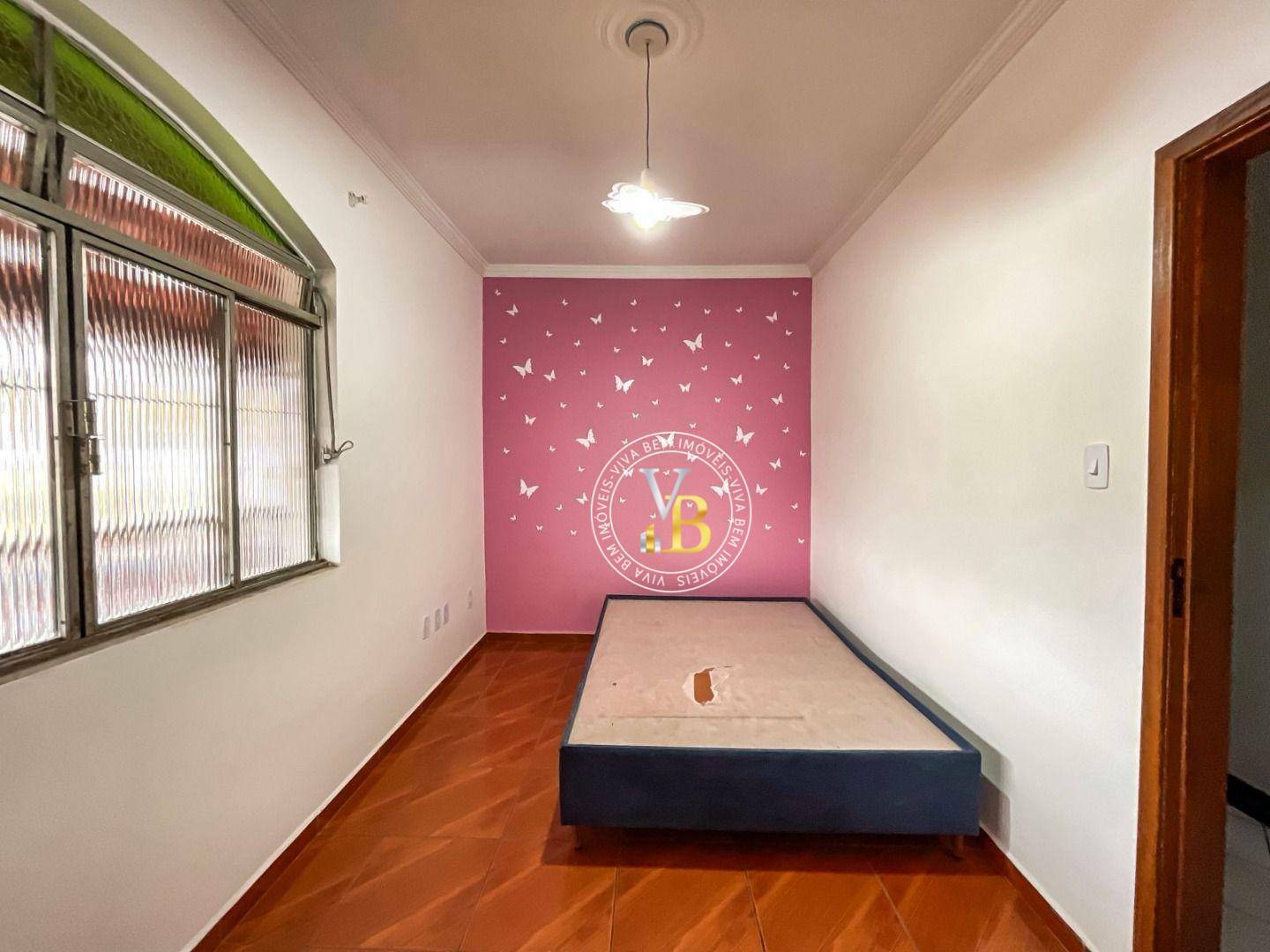 Casa para alugar com 4 quartos, 240m² - Foto 10