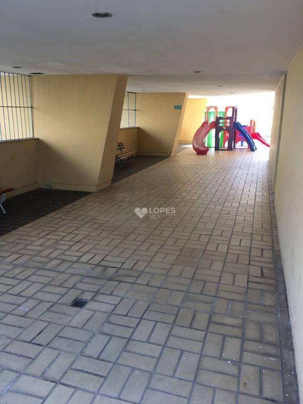 Apartamento à venda com 2 quartos, 81m² - Foto 11