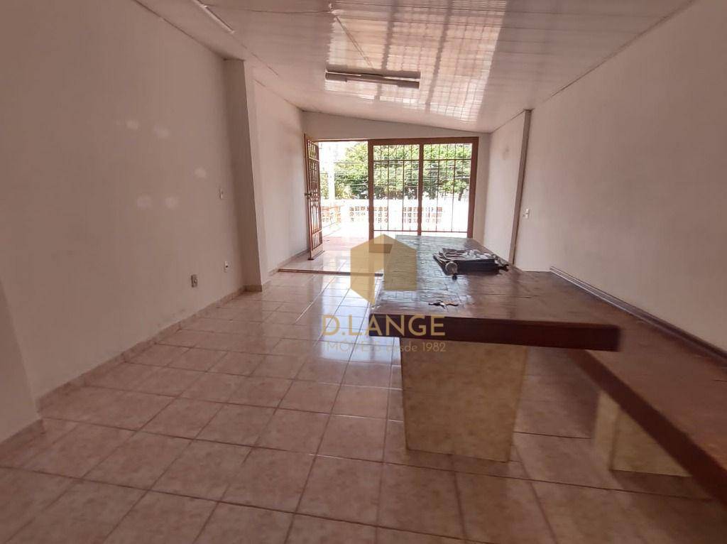 Casa à venda com 3 quartos, 243m² - Foto 4