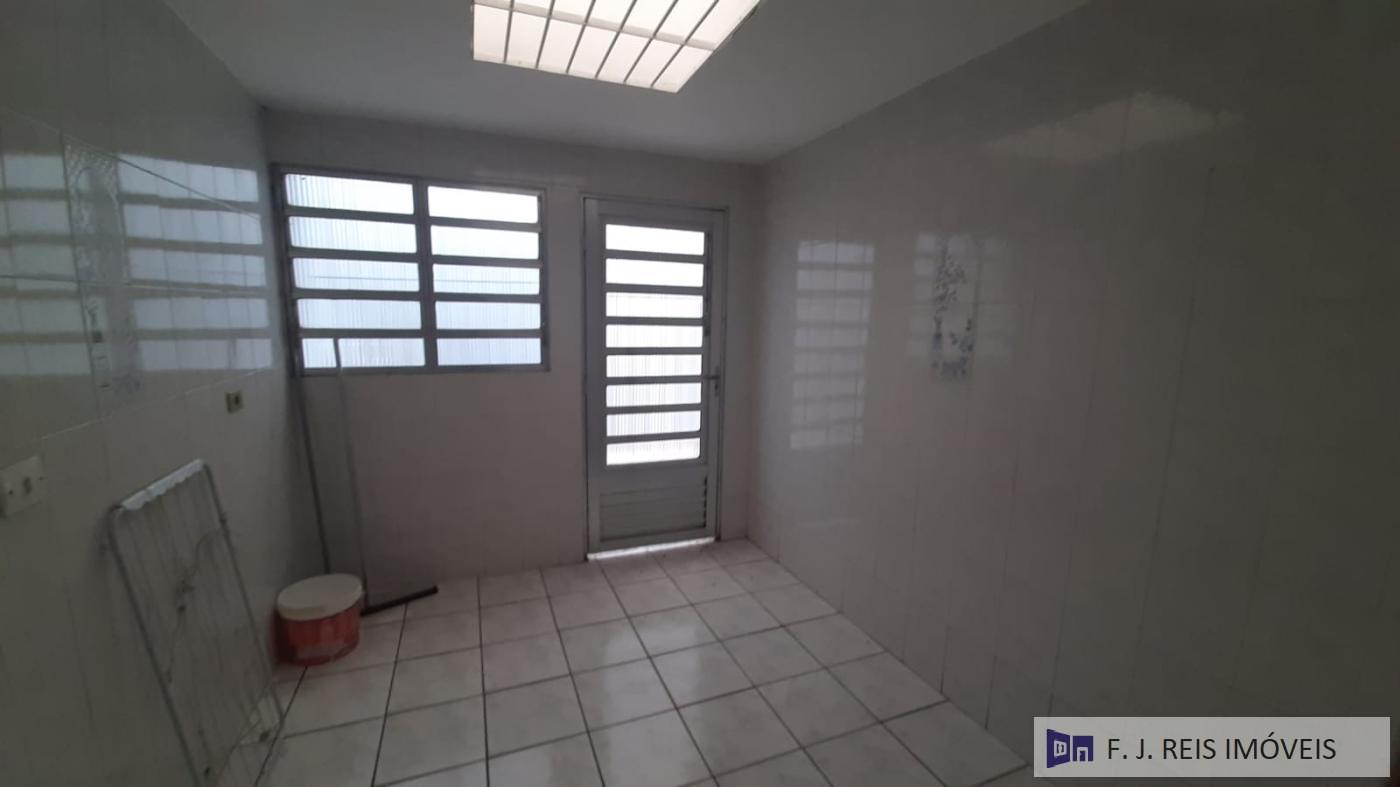 Sobrado à venda com 3 quartos, 140m² - Foto 14