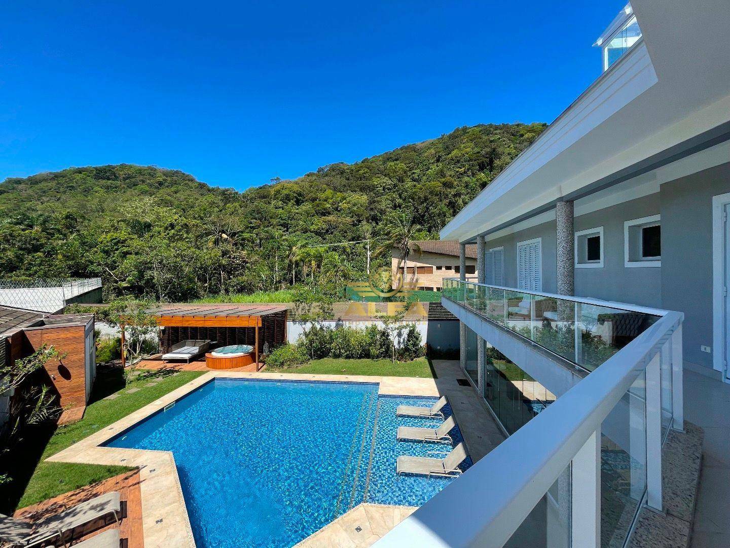 Casa de Condomínio à venda com 8 quartos, 500m² - Foto 3