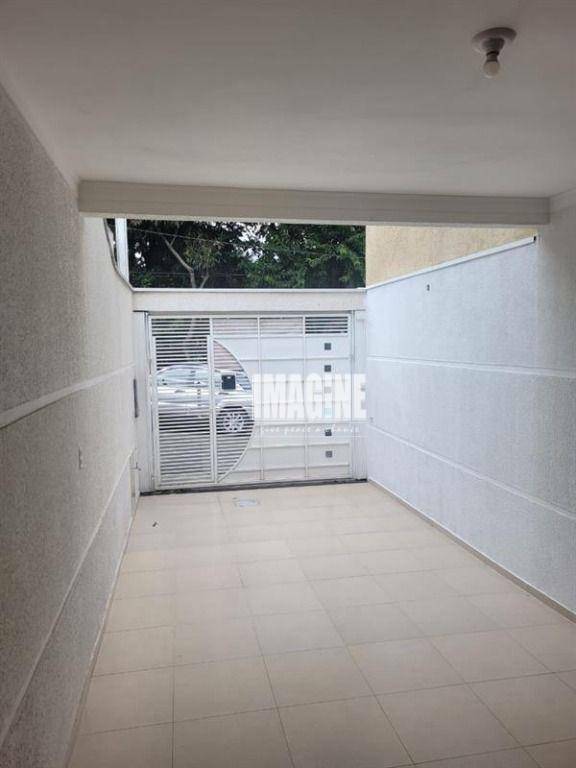 Sobrado à venda com 3 quartos, 100m² - Foto 2