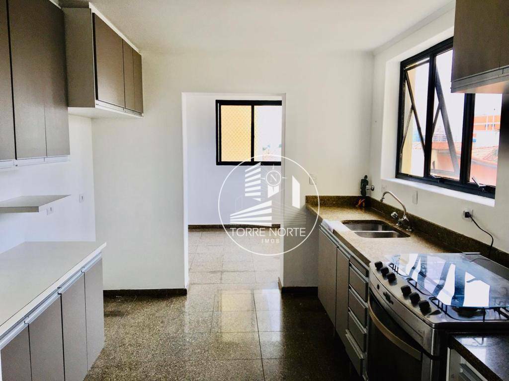 Apartamento à venda com 4 quartos, 220m² - Foto 13