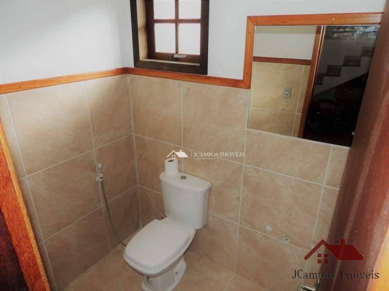 Casa à venda com 4 quartos, 140m² - Foto 2