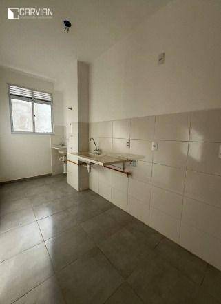 Apartamento à venda com 2 quartos, 44m² - Foto 2