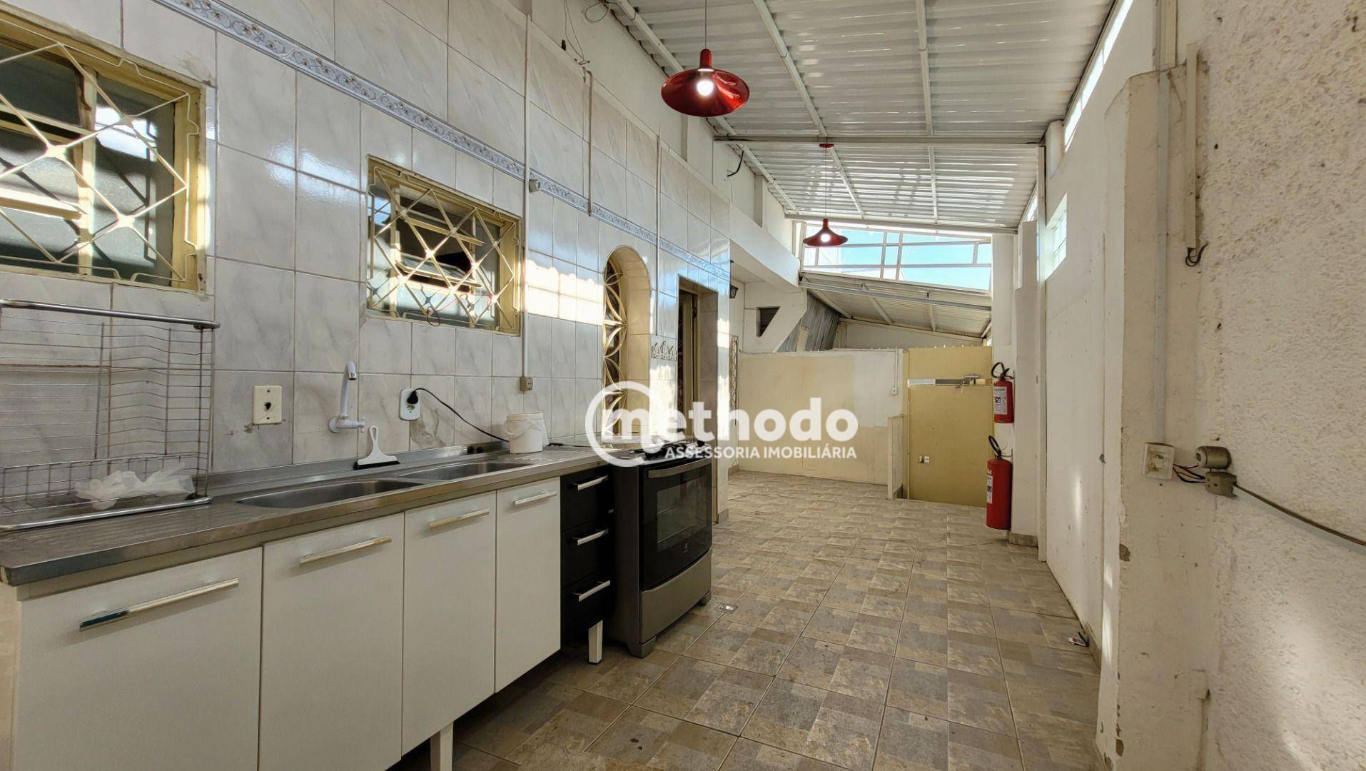 Casa à venda com 6 quartos, 250m² - Foto 53