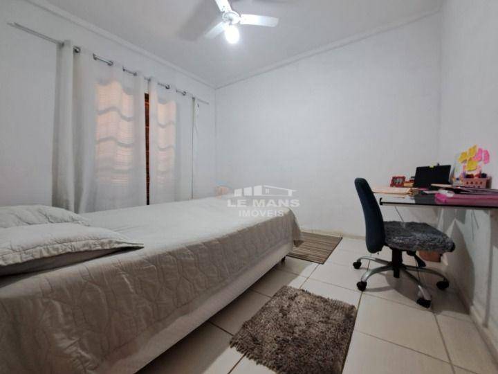 Casa à venda com 4 quartos, 185m² - Foto 18