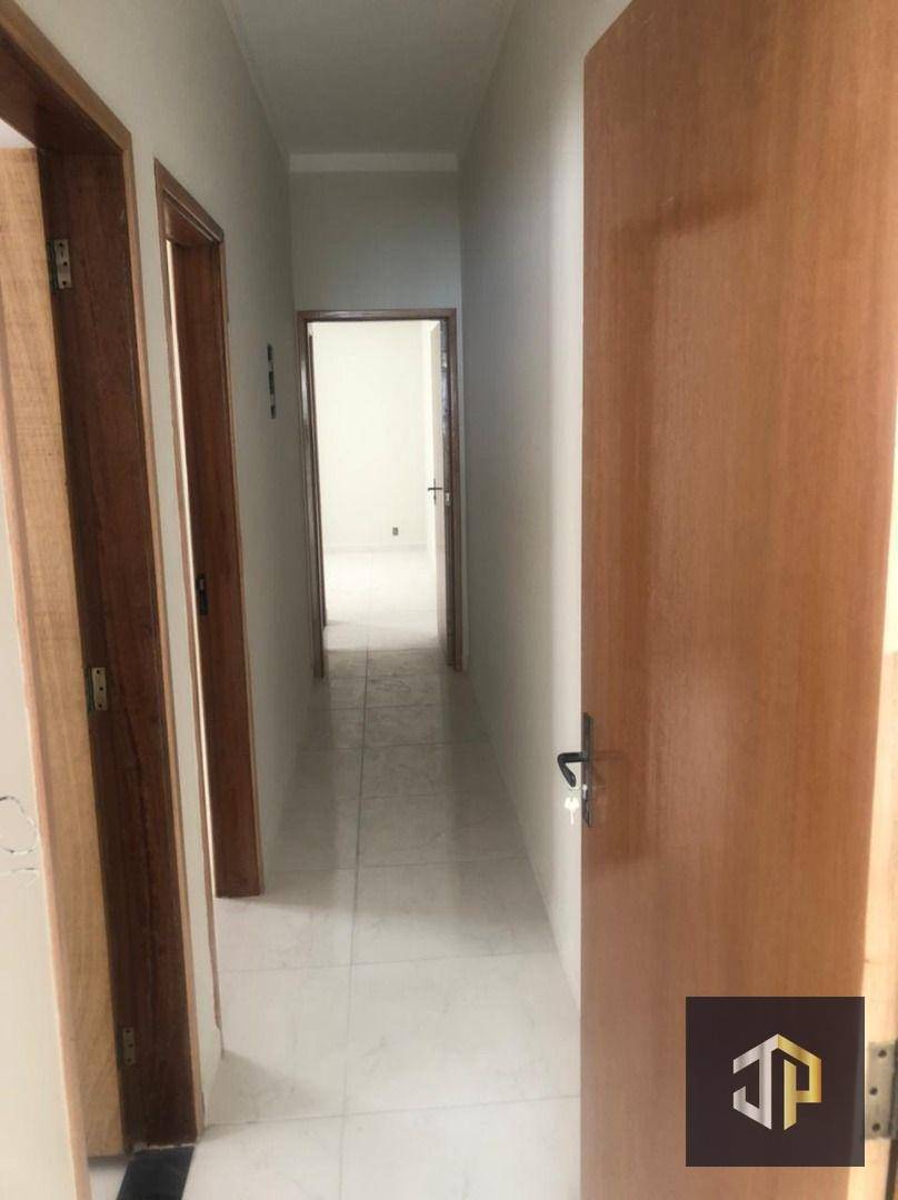 Casa à venda com 2 quartos, 69m² - Foto 16