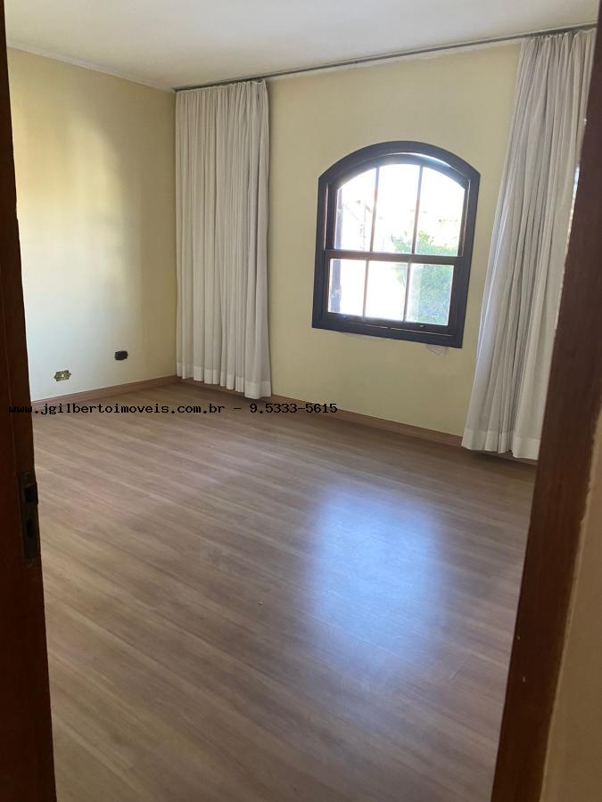 Casa à venda com 6 quartos, 300m² - Foto 26