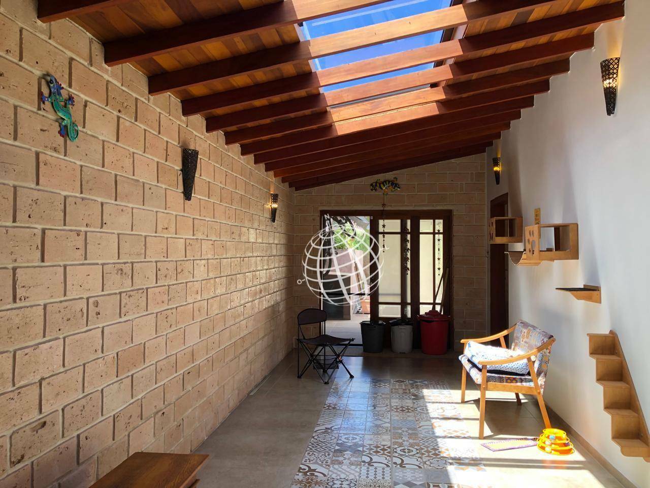 Casa à venda com 3 quartos, 309m² - Foto 11