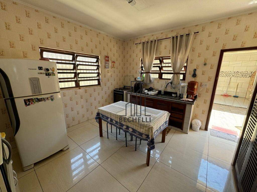 Casa à venda com 3 quartos, 136m² - Foto 5