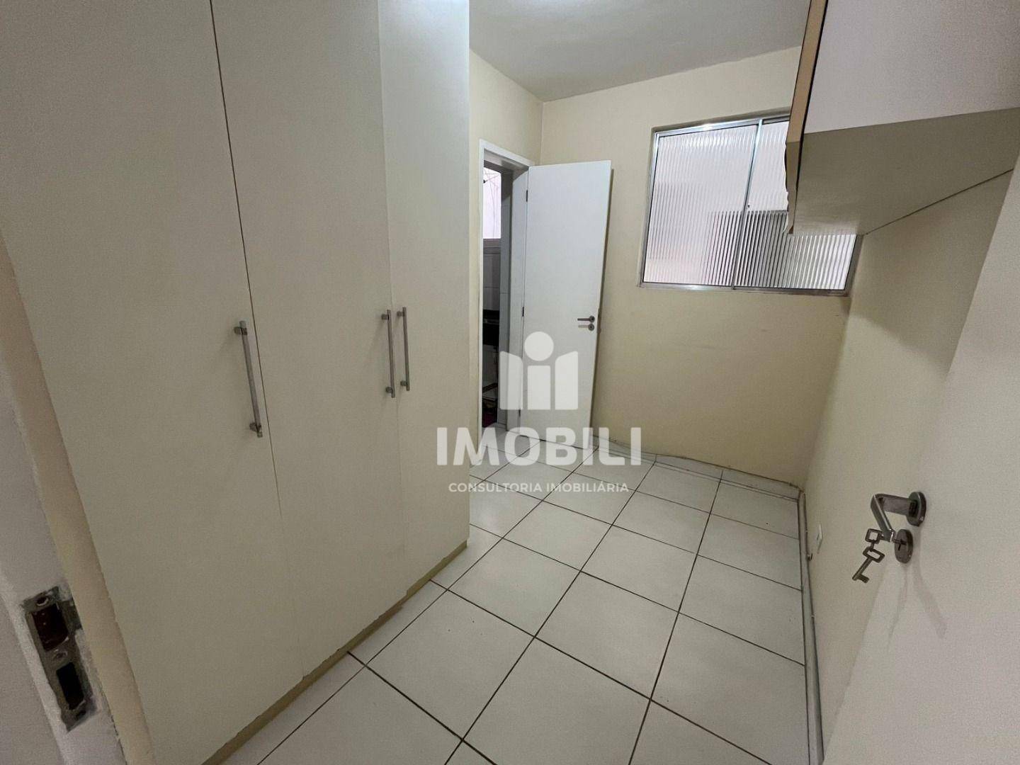 Apartamento à venda com 3 quartos, 83m² - Foto 4