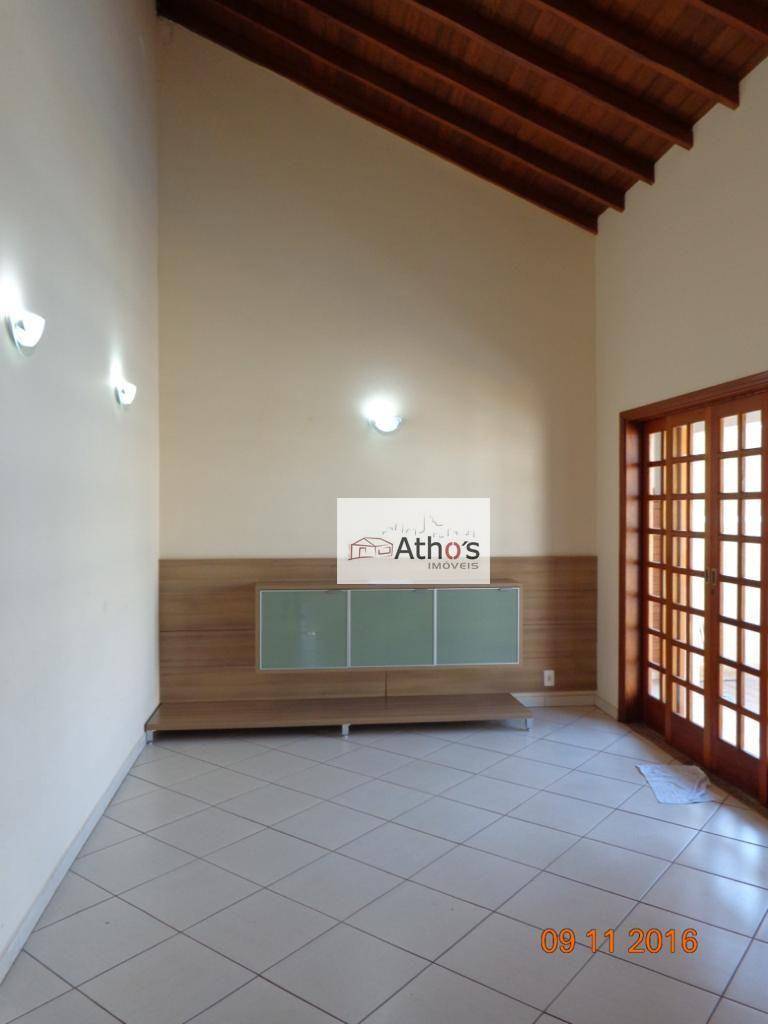 Casa à venda com 3 quartos, 218m² - Foto 17