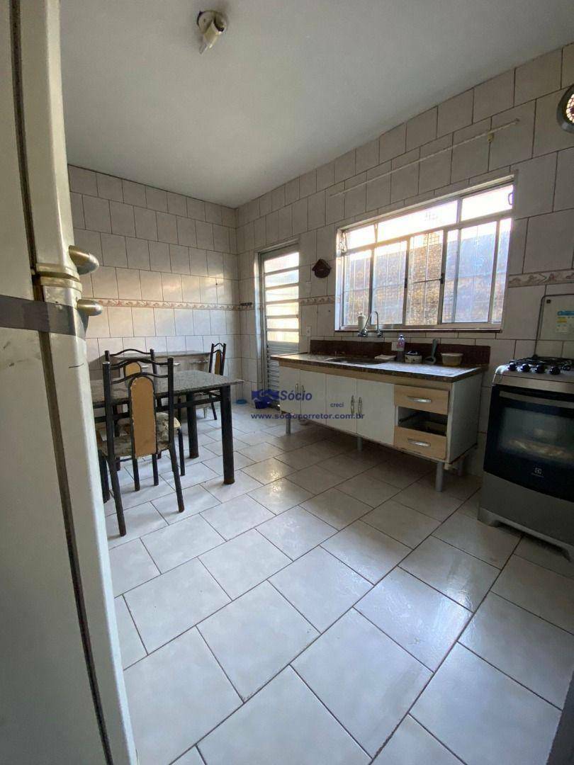 Sobrado à venda com 3 quartos, 175m² - Foto 6