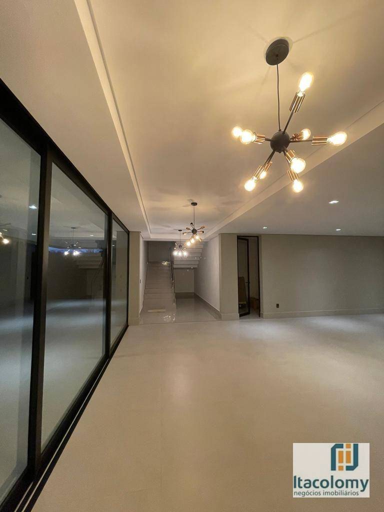 Casa de Condomínio à venda com 5 quartos, 700m² - Foto 2