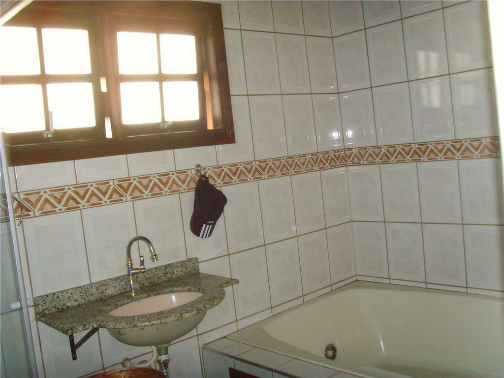 Sobrado à venda com 4 quartos, 240m² - Foto 29