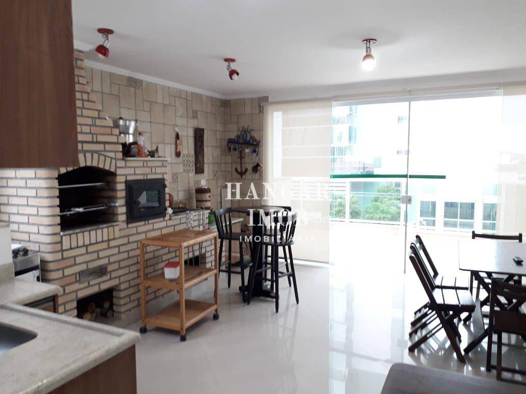 Casa à venda com 3 quartos, 220m² - Foto 34