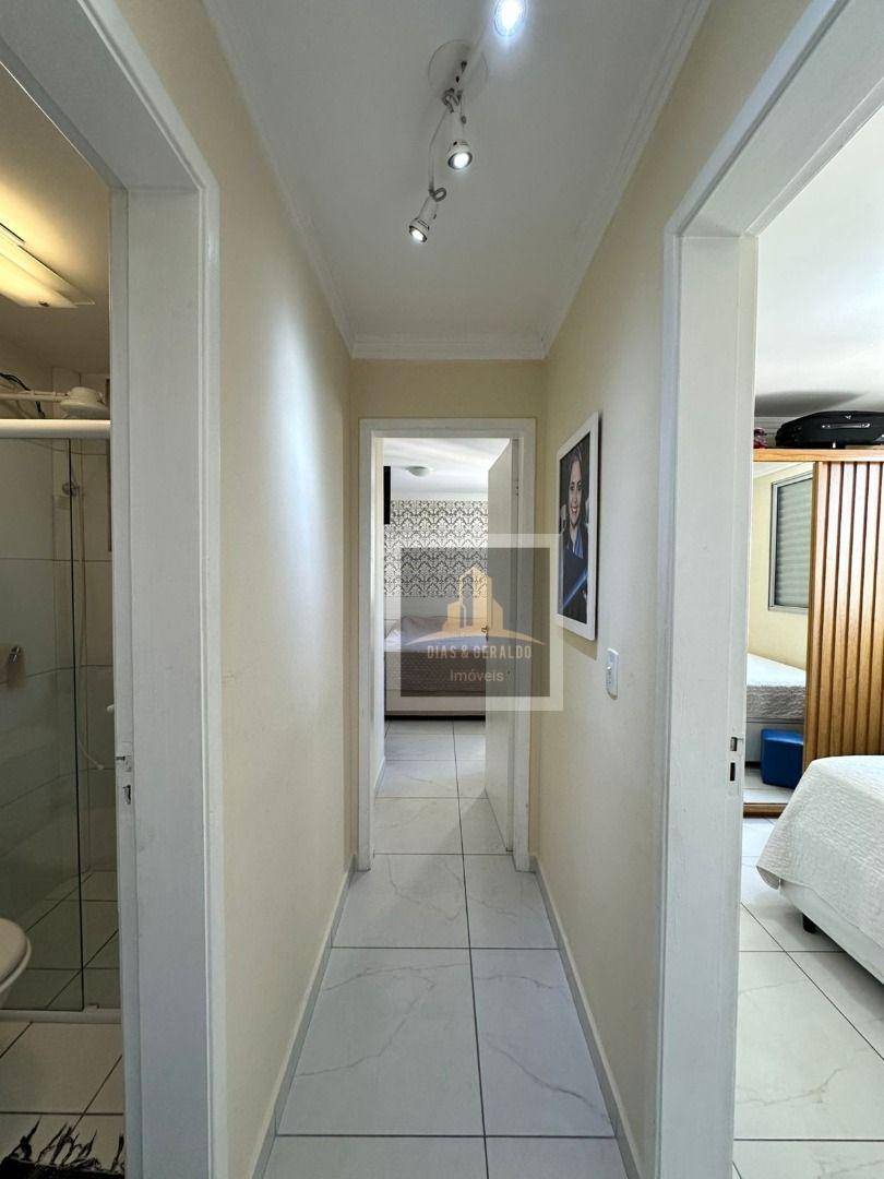Apartamento à venda com 2 quartos, 48m² - Foto 4