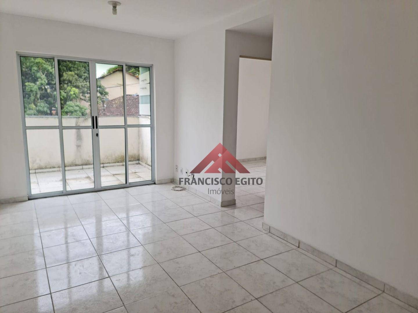 Apartamento à venda com 2 quartos, 55m² - Foto 3