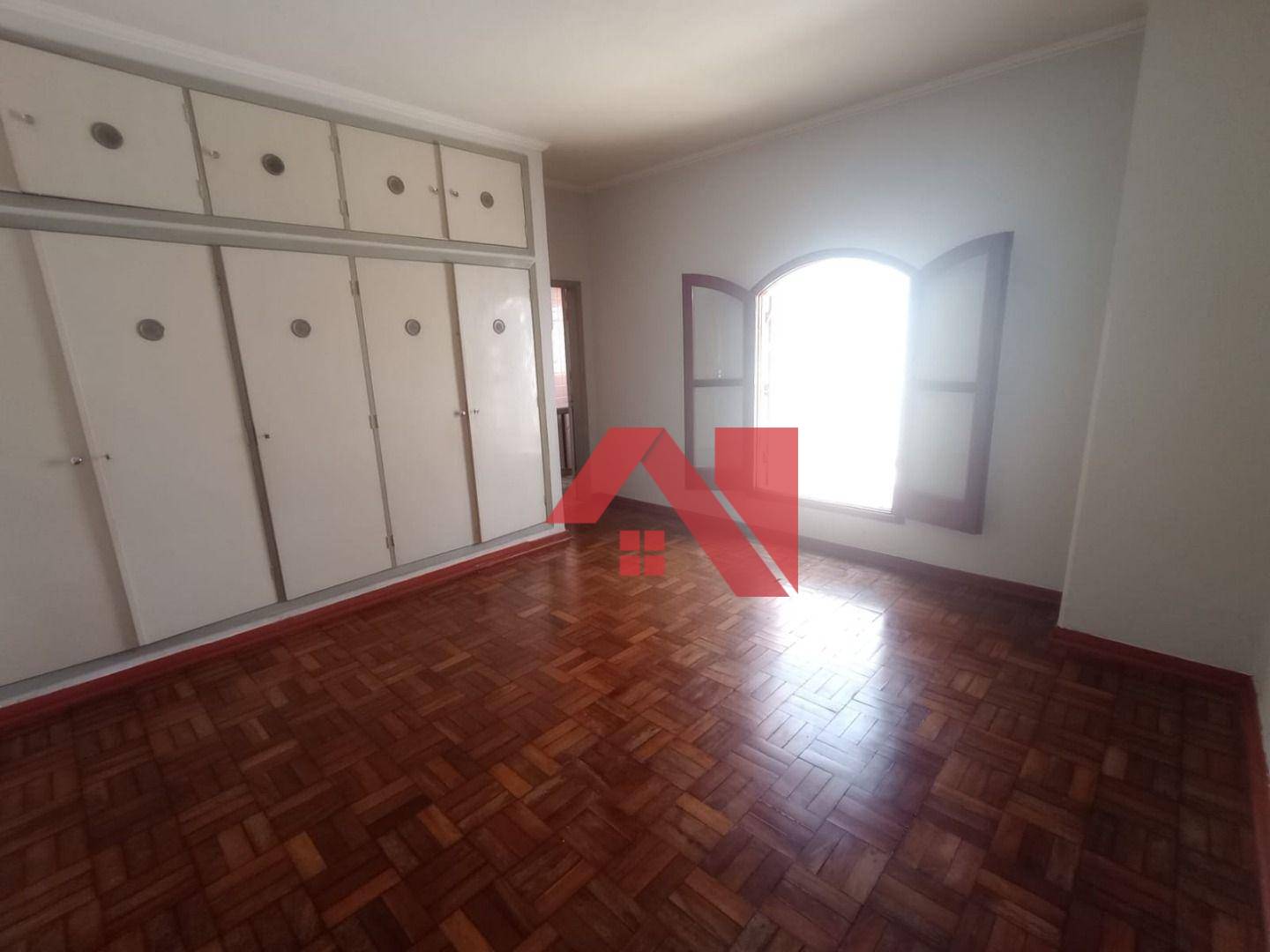 Casa à venda com 3 quartos, 218m² - Foto 41