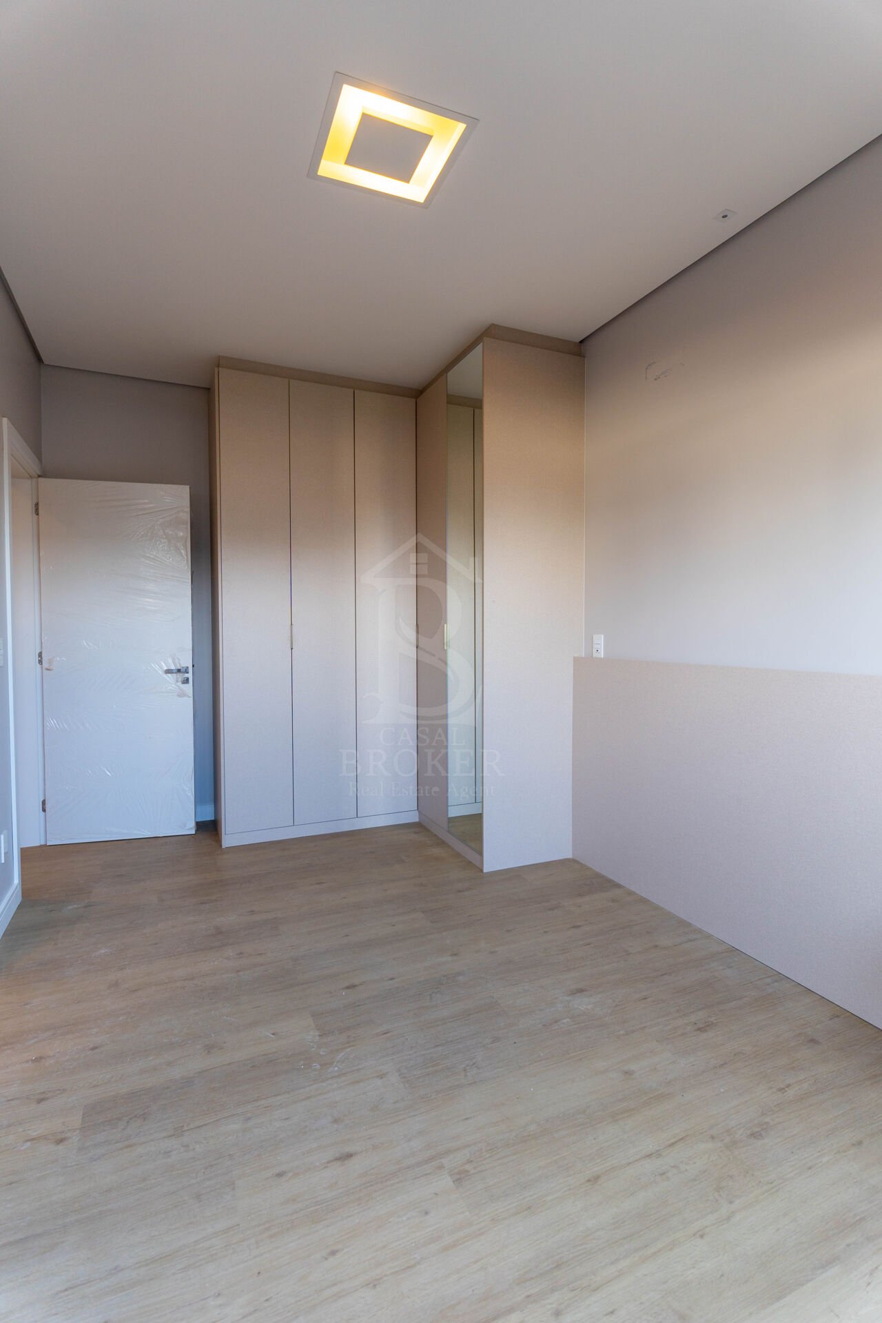 Casa à venda com 3 quartos, 261m² - Foto 8