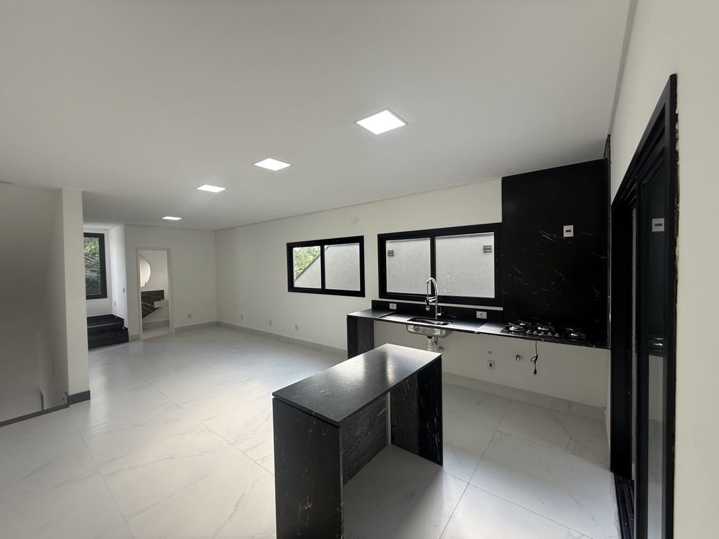 Casa à venda com 3 quartos, 140m² - Foto 9