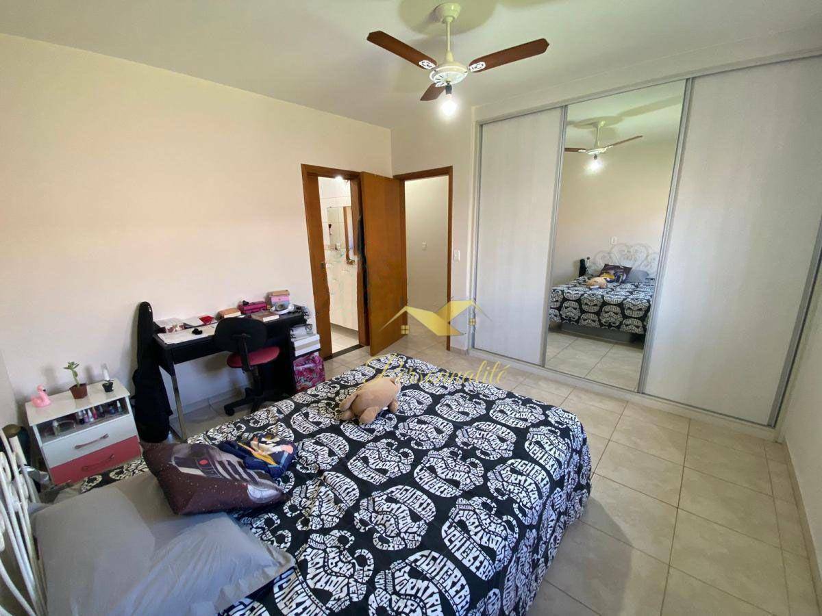 Casa à venda com 3 quartos, 189m² - Foto 10