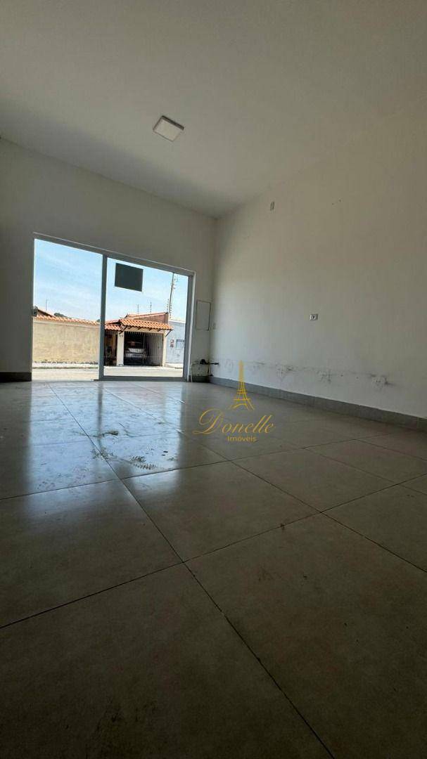 Casa à venda com 2 quartos, 750m² - Foto 4