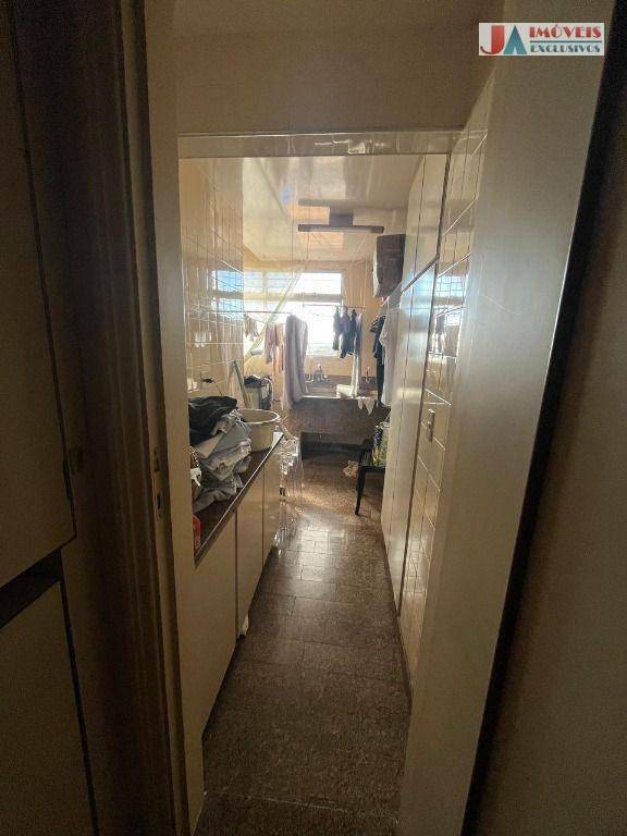 Apartamento à venda com 3 quartos, 284m² - Foto 30