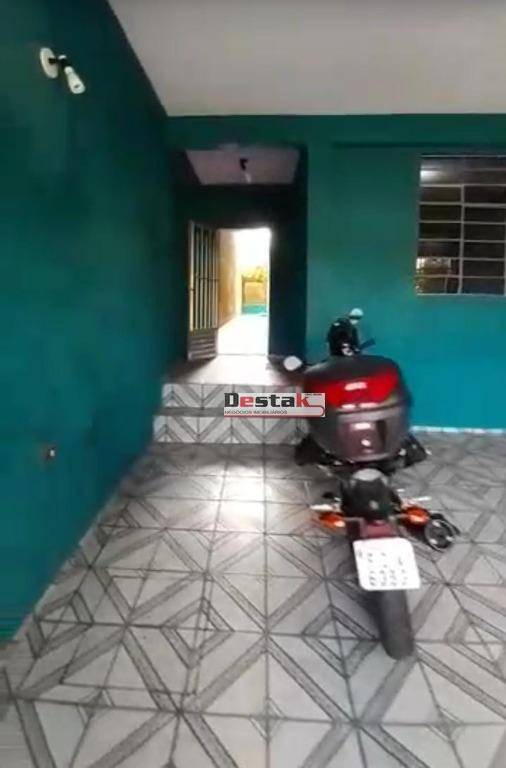 Sobrado à venda com 3 quartos, 155m² - Foto 2