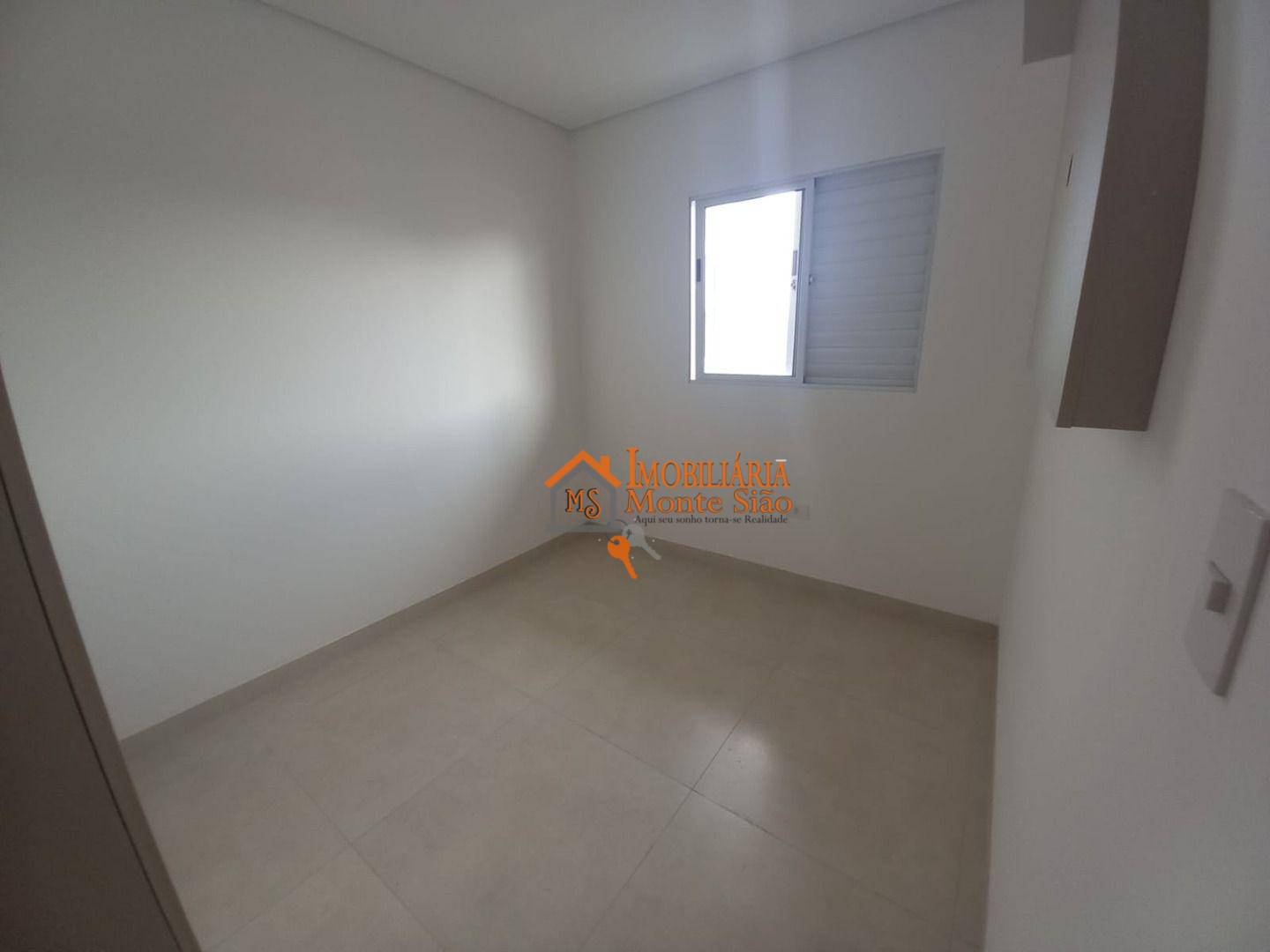 Apartamento à venda com 2 quartos, 40m² - Foto 17