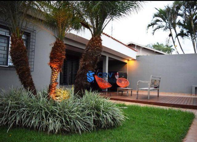 Casa, 10 quartos, 258 m² - Foto 1