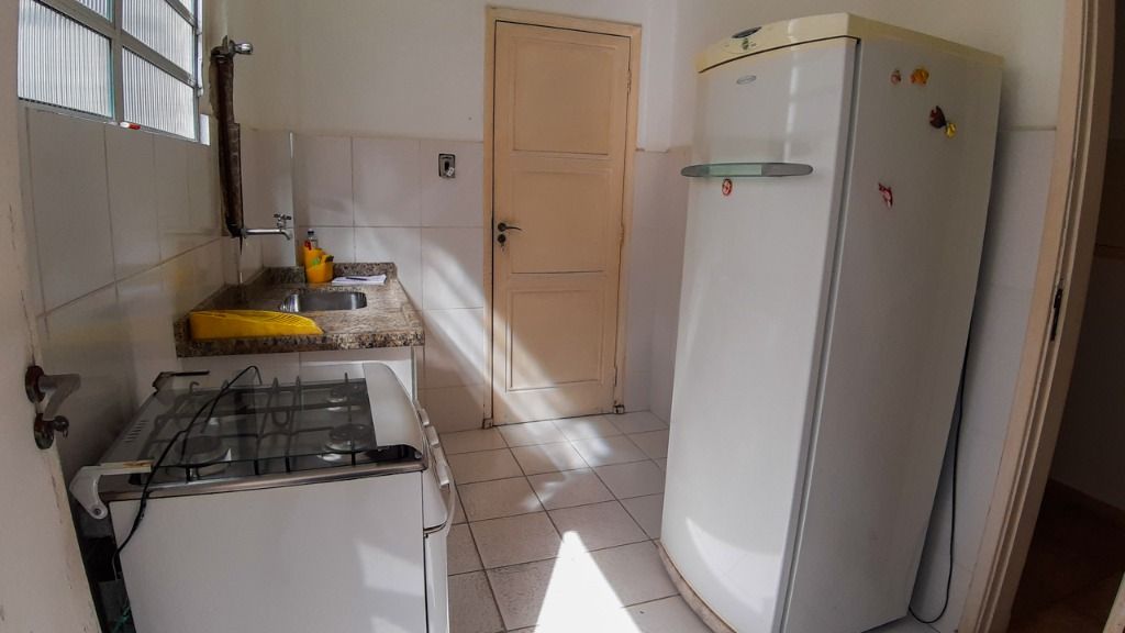 Apartamento à venda com 2 quartos, 80m² - Foto 11